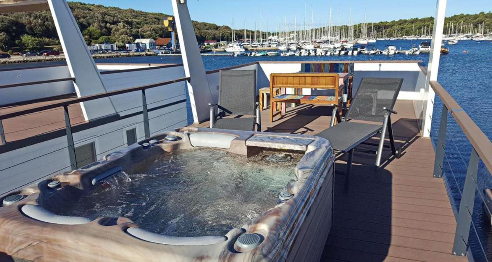 Villa House Boat Oliva - Floating House Pula Exterior foto