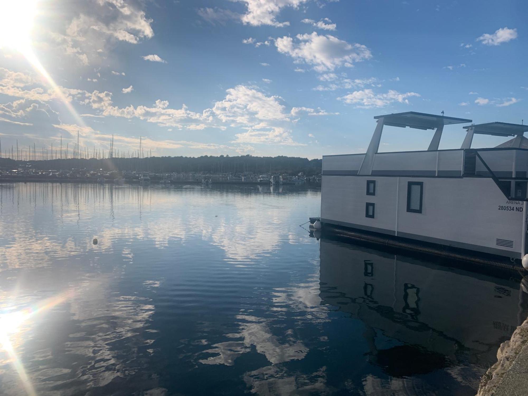 Villa House Boat Oliva - Floating House Pula Exterior foto