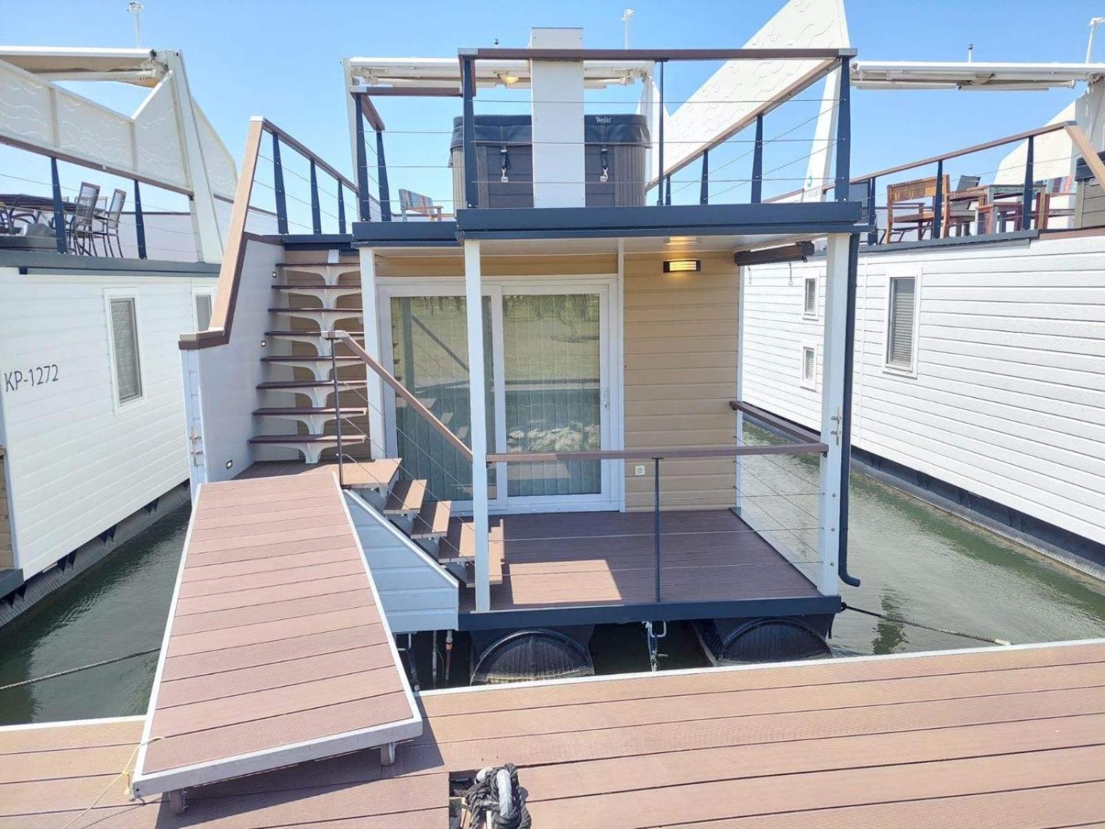 Villa House Boat Oliva - Floating House Pula Exterior foto